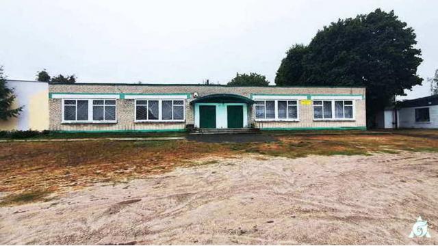 Капитальное строение с инв. №133/С-13459, магазин №5 «Промтовары» пл. 238,7 кв.м. (Брестская обл., Лунинецкий р-н, аг.Лунин, ул. Иркутско-Пинской Дивизии, 31А/2)