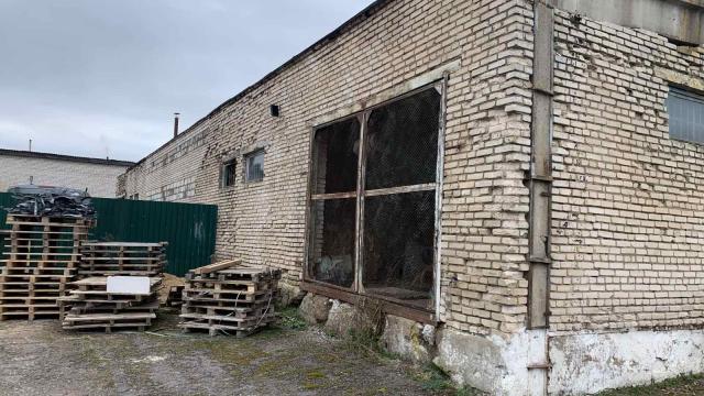 Капитальное строение с инв. №613/С-15354, склад пл. 806,6 кв.м. (Минская обл., Крупский р-н, г.Крупки, ул. Интернациональная, 75А/4)
