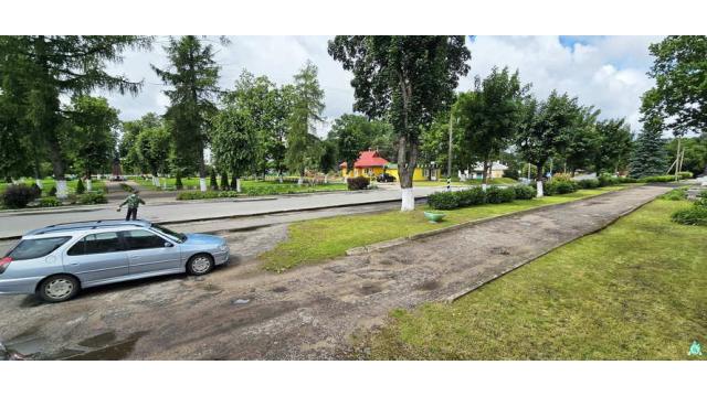 Капитальное строение с инв. №220/C-14817, магазин «Универмаг» пл. 590,7 кв.м. (Витебская обл., Глубокский р-н, г.п.Подсвилье, ул. Советская, 35)