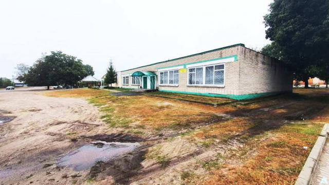 Капитальное строение с инв. №133/С-13459, магазин №5 «Промтовары» пл. 238,7 кв.м. (Брестская обл., Лунинецкий р-н, аг.Лунин, ул. Иркутско-Пинской Дивизии, 31А/2)