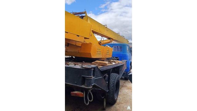 Автокран грузовой специальный МАЗ 5334, 1990г.в., рег. №АЕ 1402-4 (Гродненская обл., г.Лида, ул. Сосновая, 3)