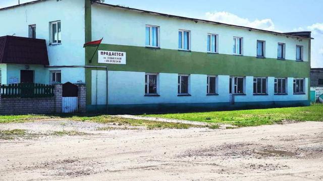 Капитальное строение с инв. №122/С-22393, общежитие-контора пл. 481,0 кв.м. (Брестская обл., г.Ивацевичи, ул. Дольная, 32)