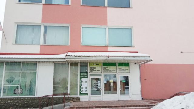 Продажа права на заключение договора аренды части помещений 2-го этажа магазина «Промтовары» пл. 513,7 кв.м. (Минская обл., г.Березино, ул. Октябрьская, 17). Начальная цена (размер) ежемесячной арендной платы составляет 8090,78 бел. руб. с НДС 20%.