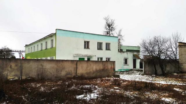 Капитальное строение с инв. №122/С-22393, общежитие-контора пл. 481,0 кв.м. (Брестская обл., г.Ивацевичи, ул. Дольная, 32)
