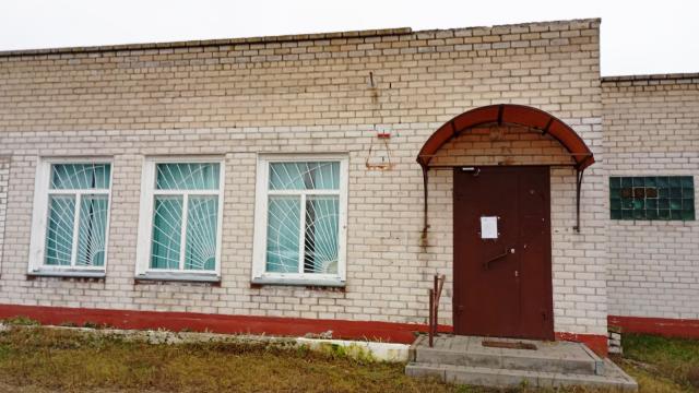 Капитальное строение с инв. №133/С-3206, здание магазина ТПС №18 пл. 192,2 кв.м. (Брестская обл., Лунинецкий р-н, Синкевичский с/с, д.Ситницкий Двор, ул. Партизанская, 2)