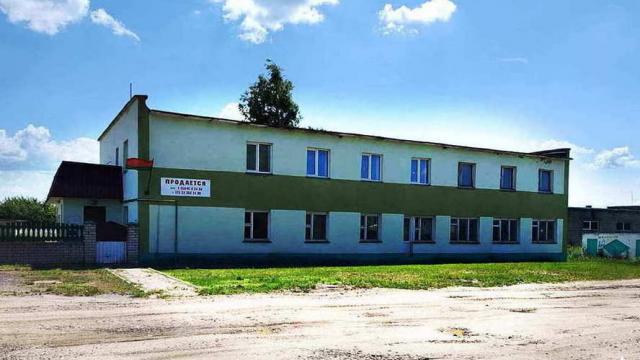Капитальное строение с инв. №122/С-22393, общежитие-контора пл. 481,0 кв.м. (Брестская обл., г.Ивацевичи, ул. Дольная, 32)