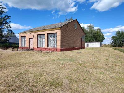 Капитальное строение с инв. №123/C-21320, магазин пл. 143,0 кв.м. (Брестская обл., Кобринский р-н, Тевельский с/с, д.Девятки, ул. Кобринская, 16А)