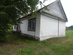 Капитальное строение с инв. №254/C-112319, магазин пл. 143,7 кв.м. (Миорский р-н, д.Леонполь, ул. Советская, 24)