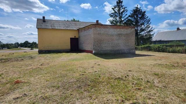 Капитальное строение с инв. №123/C-21320, магазин пл. 143,0 кв.м. (Брестская обл., Кобринский р-н, Тевельский с/с, д.Девятки, ул. Кобринская, 16А)