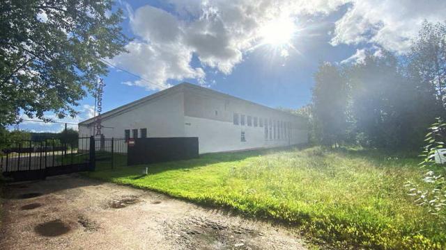 Комплекс зданий и сооружений хлебозавода, кап. строение с инв. №600/C-14081, хлебозавод пл. 1143,6 кв.м. (Минская обл., Логойский р-н, г.п.Плещеницы, ул. Воровского, 136)