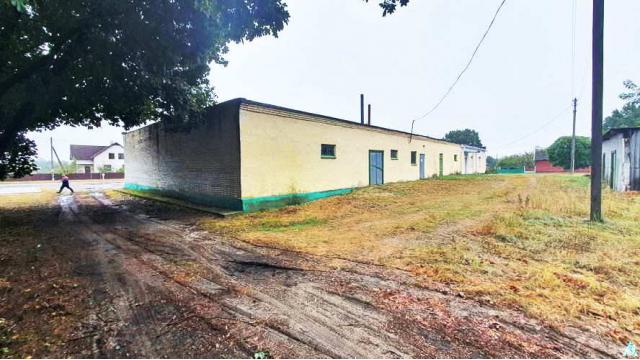 Капитальное строение с инв. №133/С-13456, склад пл. 240,5 кв.м. (Брестская обл., Лунинецкий р-н, аг.Лунин, ул. Иркутско-Пинской Дивизии, 31А/1)