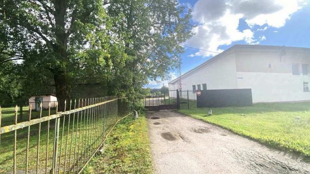 Комплекс зданий и сооружений хлебозавода, кап. строение с инв. №600/C-14081, хлебозавод пл. 1143,6 кв.м. (Минская обл., Логойский р-н, г.п.Плещеницы, ул. Воровского, 136)