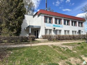 Продажа права на заключение договора аренды части помещений магазина пл. 226 кв.м. с торговым и холодильным оборудованием для размещения объекта розничной торговли (Минская обл., Минский р-н, Щомыслицкий с/с, д.Волковичи). Начальная цена (размер ежемесячной арендной платы): 4068 бел. руб. с НДС 20%.