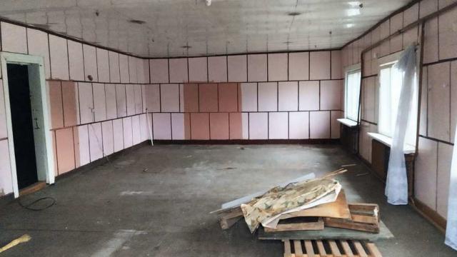 Капитальное строение с инв. №130/С-53755, магазин пл. 103,9 кв.м. (Брестская обл., Пинский р-н, Хойновский с/с, д.Семеховичи, ул. Центральная, 50А)