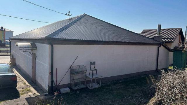 Капитальное строение с инв. №622/С-17985, магазин пл. 144,8 кв.м. (Минская обл., г.Столбцы, ул. Ленинская, 15)