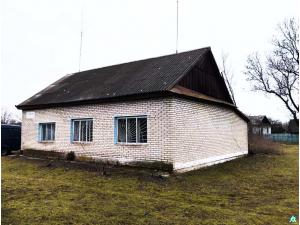Капитальное строение с инв. №130/С-53755, магазин пл. 103,9 кв.м. (Брестская обл., Пинский р-н, Хойновский с/с, д.Семеховичи, ул. Центральная, 50А)