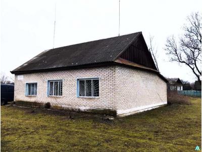 Капитальное строение с инв. №130/С-53755, магазин пл. 103,9 кв.м. (Брестская обл., Пинский р-н, Хойновский с/с, д.Семеховичи, ул. Центральная, 50А)