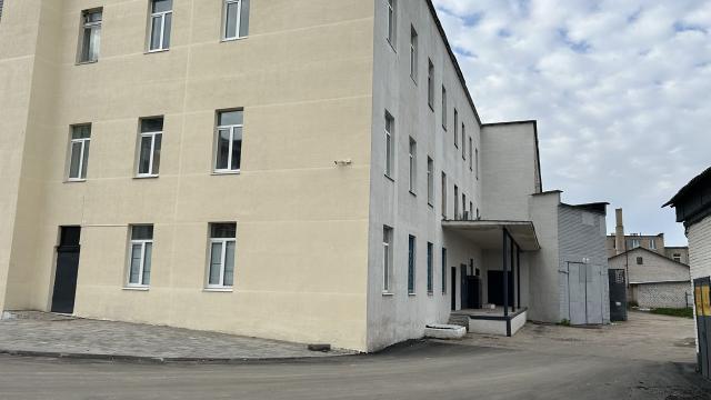 Капитальное строение с инв. №620/C-1283, магазин «Дом торговли» пл. 9777,8 кв.м. (Минская обл., г.Дзержинск, ул. Карла Маркса, 3)