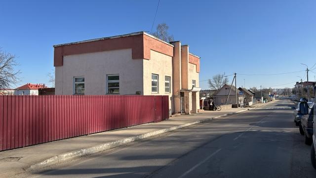 Комплекс 2 зданий магазина и кафе общей пл. 1020 кв.м., расположенных на земельном участке пл. 0,4805 га (Витебская обл., г.Орша, ул. Фридриха Энгельса, 19 и 19/1)