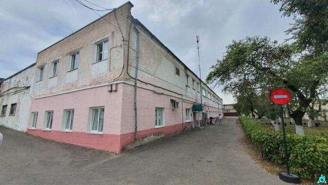 Комплекс 6 зданий торговой базы (АБК, склады и гараж) общ. пл. 11216 кв.м., расположенный на трех земельных участках общ. пл. 2,4616 га (Могилевская обл, г.Бобруйск, ул. 50 лет ВЛКСМ, 40 и 40Б)