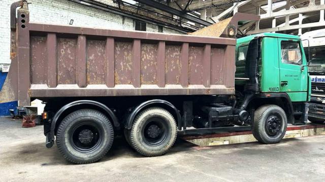 Автомобиль грузовой самосвал МАЗ-МАН 652036, 2011 г.в., рег. знак АК 9825-5 (Минская обл., Минский р-н, п/о Озерцо, 28 км МКАД, рядом с авторынком в Малиновке)