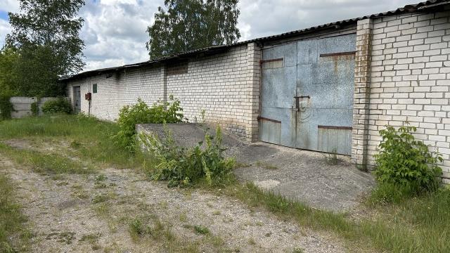 Комплекс 3 зданий складов общей пл. 1420,8 кв.м. (Брестская обл., г.Ляховичи, ул. Вокзальная, 12, 12/1 и 12/2)