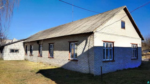 Капитальное строение с инв. №132/С-9500, административное здание пл. 118 кв.м. (Брестская обл., г.Иваново, ул. Железнодорожная, 10Б)