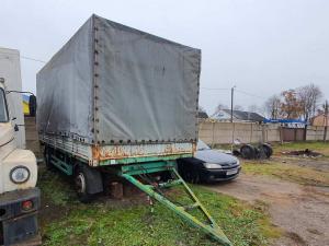 Прицеп бортовой тентованный МАЗ-837300, 2007 г.в., рег. знак АТ 5352-5 (Минская обл., Столбцовский р-н, г.Столбцы, ул. Свердлова, 11)