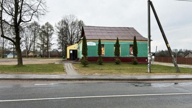 Продажа права на заключение договора аренды помещений магазина пл. 173,4 кв.м. с торговым и холодильным оборудованием для размещения объекта розничной торговли (Минская обл., Минский р-н, Шершунский с/с, д.Новый Двор, ул. Юбилейная, 6). Начальная цена (ра