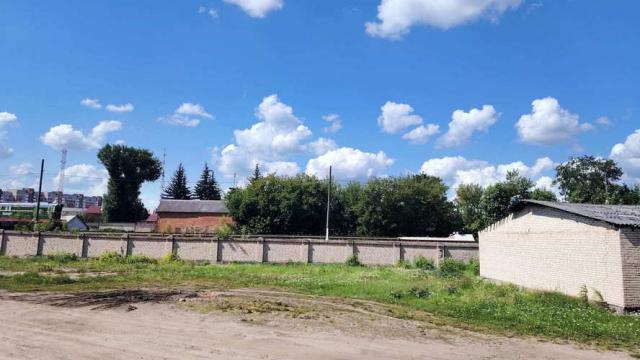 Комплекс 5 зданий торговой базы (АБК, склады и гаражи) общей пл. 2883,6 кв.м. с сетями и благоустройством территории, расположенных на земельном участке пл. 0,9684 га (Витебская обл., г.Витебск, ул. Мясникова, 4А)