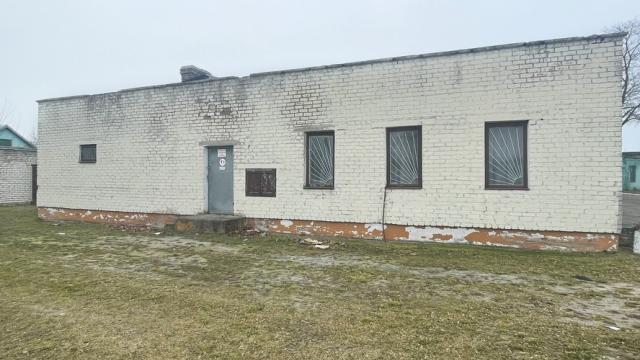 Капитальное строение с инв. №124/C-23330, магазин пл. 198,4 кв.м. (Брестская обл., г.Пружаны, ул. Лазо, 10А)