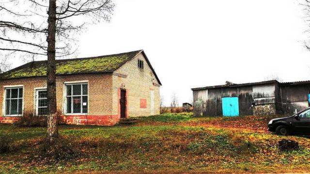 Капитальное строение с инв. №622/С-19069, магазин пл. 93,3 кв.м. (Минская обл., Столбцовский р-н, Налибокский с/с, д.Теребейное, ул. Центральная, 11)