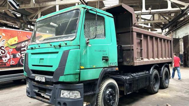 Автомобиль грузовой самосвал МАЗ-МАН 652036, 2011 г.в., рег. знак АК 9825-5 (Минская обл., Минский р-н, п/о Озерцо, 28 км МКАД, рядом с авторынком в Малиновке)