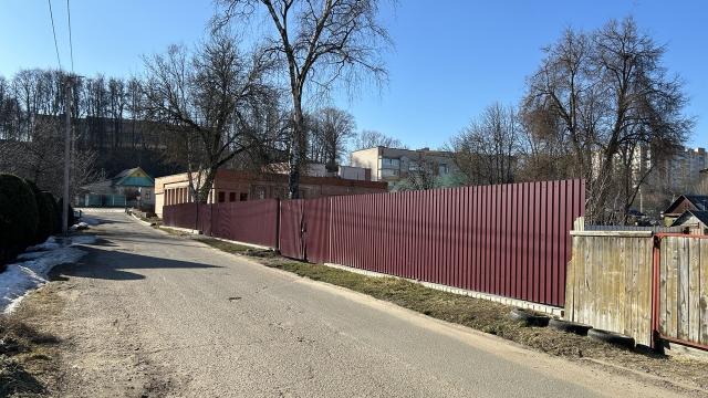 Комплекс 2 зданий магазина и кафе общей пл. 1020 кв.м., расположенных на земельном участке пл. 0,4805 га (Витебская обл., г.Орша, ул. Фридриха Энгельса, 19 и 19/1)