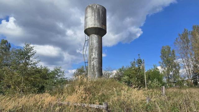 Водонапорная башня в аг.Замосточье, инв. №104 (Витебская обл., Докшицкий р-н, Бегомльский с/с, аг.Замосточье, ул. Механизаторская, 3)