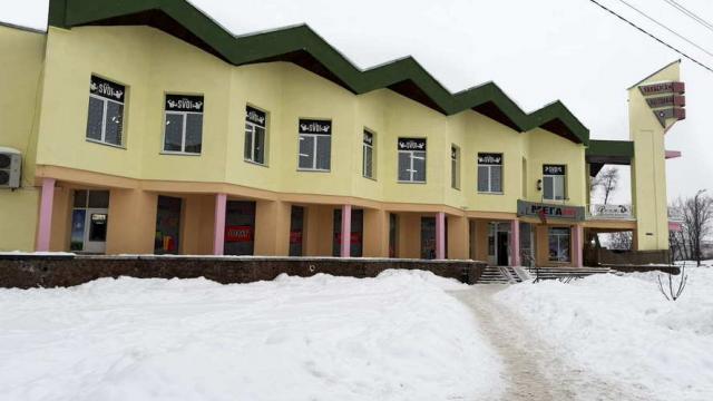 Продажа права на заключение договора аренды части помещений торгового центра пл. 1322,2 кв.м., расположенных на 1-м и 2-м этажах капитального строения с инв. №600/С-105003 общей пл. 3899,4 кв.м. (Минская обл., Минский р-н, аг.Ждановичи, ул. Парковая, 2)