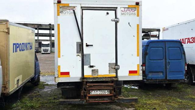Автомобиль грузовой рефрижератор JAC HFC 1063K, 2013 г.в., рег. знак АО 3806-5 (Минская обл., Дзержинский р-н, г.Дзержинск, ул. Северная, 1)