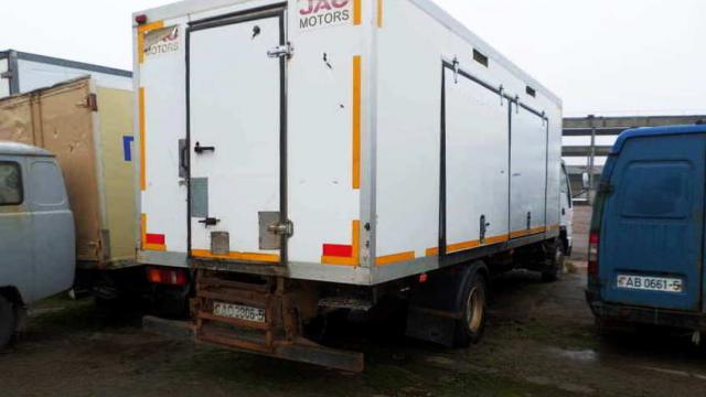 Автомобиль грузовой рефрижератор JAC HFC 1063K, 2013 г.в., рег. знак АО 3806-5 (Минская обл., Дзержинский р-н, г.Дзержинск, ул. Северная, 1)