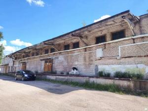 Комплекс 5 зданий торговой базы (АБК, склады и гаражи) общей пл. 2883,6 кв.м. с сетями и благоустройством территории, расположенных на земельном участке пл. 0,9684 га (Витебская обл., г.Витебск, ул. Мясникова, 4А)