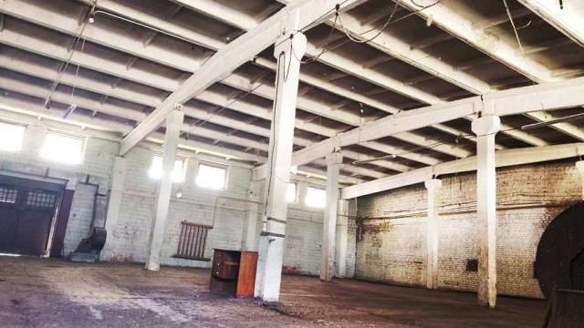 Комплекс 5 зданий торговой базы (АБК, склады и гаражи) общей пл. 2883,6 кв.м. с сетями и благоустройством территории, расположенных на земельном участке пл. 0,9684 га (Витебская обл., г.Витебск, ул. Мясникова, 4А)