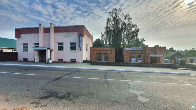 Комплекс 2 зданий магазина и кафе общей пл. 1020 кв.м., расположенных на земельном участке пл. 0,4805 га (Витебская обл., г.Орша, ул. Фридриха Энгельса, 19 и 19/1)