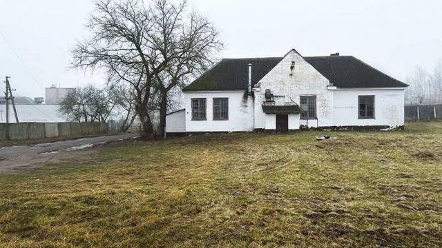 Капитальное строение с инв. №630/C-49165, рыбный цех пл. 194,5 кв.м. (Минская обл., Молодечненский р-н, Красненский с/с, д.Красное, ул. Новикова, 15)