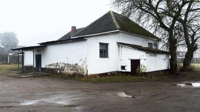 Капитальное строение с инв. №630/C-49165, рыбный цех пл. 194,5 кв.м. (Минская обл., Молодечненский р-н, Красненский с/с, д.Красное, ул. Новикова, 15)