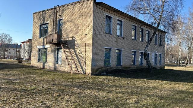 Капитальное строение с инв. №240/C-35257, комплексный приемный пункт пл. 368,5 кв.м. (Витебская обл., Оршанский р-н, г.п.Болбасово, ул. Парковая, 299)