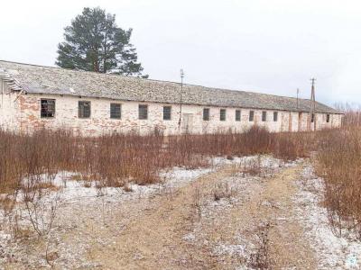 Склад зерна в д.Ивесь, инв. №5001 (Витебская обл., Глубокский р-н, Псуевский с/с, вблизи д.Ивесь)