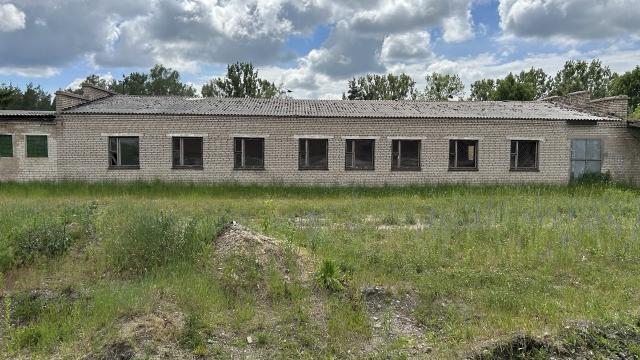 Комплекс 5 зданий (магазин, АБК, склады) общей пл. 2390 кв.м. (Брестская обл., г.Ляховичи, ул. Вокзальная, 12, 12В)