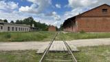 Комплекс 5 зданий (магазин, АБК, склады) общей пл. 2390 кв.м. (Брестская обл., г.Ляховичи, ул. Вокзальная, 12, 12В)