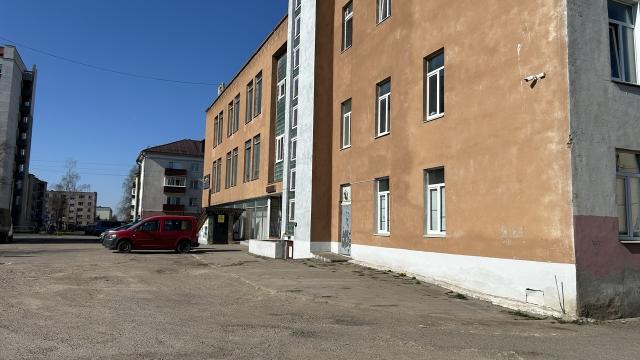 Капитальное строение с инв. №620/C-1283, магазин «Дом торговли» пл. 9777,8 кв.м. (Минская обл., г.Дзержинск, ул. Карла Маркса, 3)