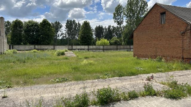 Комплекс 5 зданий (магазин, АБК, склады) общей пл. 2390 кв.м. (Брестская обл., г.Ляховичи, ул. Вокзальная, 12, 12В)