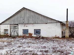 Коровник в д.Обруб, инв. №5005 (Витебская обл., Глубокский р-н, Псуевский с/с, вблизи д.Обруб)